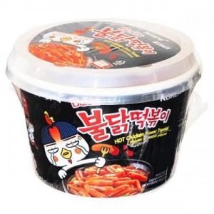 Samyang Foods Hot Chicken Flavoured Topokki Rice Cakes in Spicy Sauce, 185 g